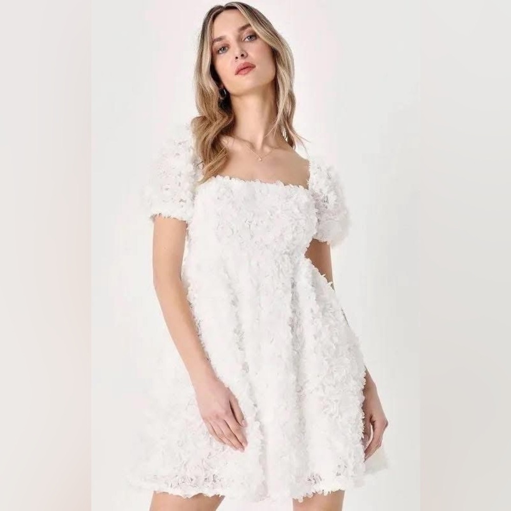 Lulu's White Floral Puff Sleeve Babydoll Dress